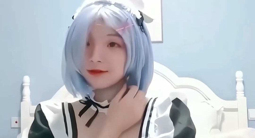 女仆装骚穴塞水晶棒 疯*😛狂自慰喷水内射